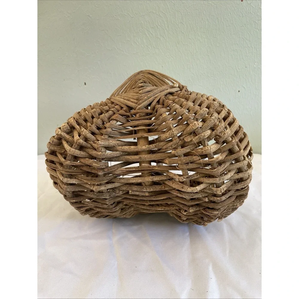 BUTTOCKS egg splint basket handmade rustic vintage primitive God's Eye 10x10x7‎